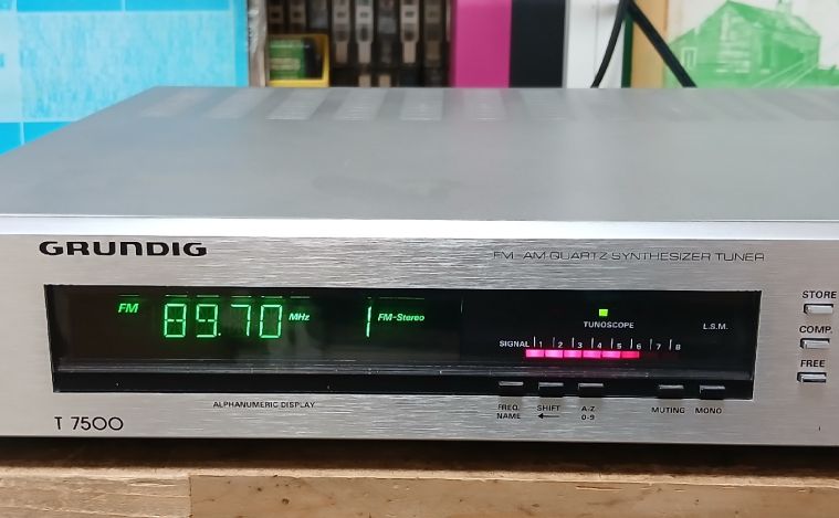 Grundig T7500_S_05.jpg